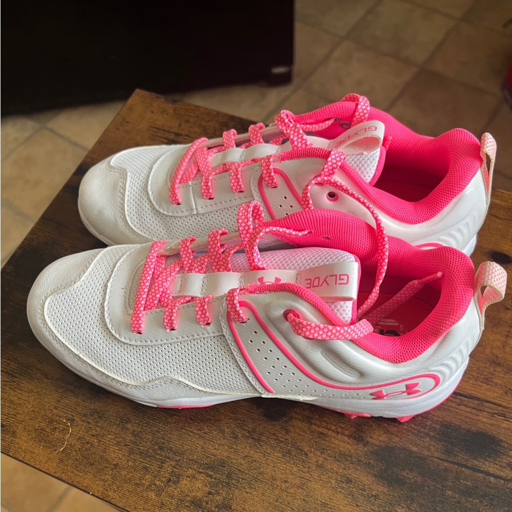 UA Glyde RM Girls Softball cleats - Picture 2 of 6